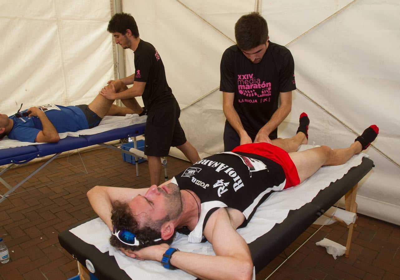Media Maratón de La Rioja: Masaje y estiramientos