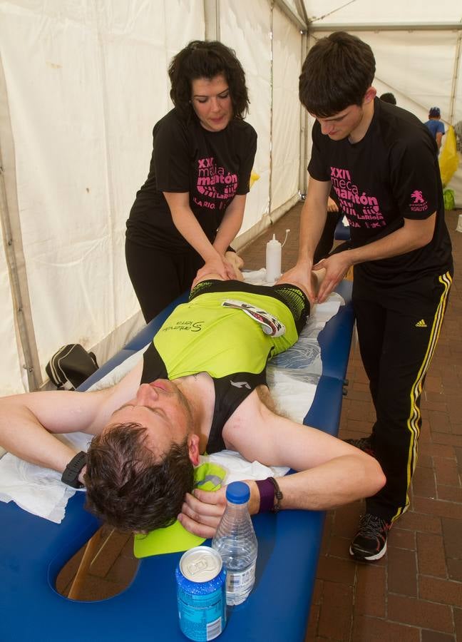 Media Maratón de La Rioja: Masaje y estiramientos