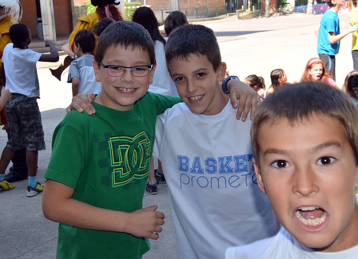 Los alumnos de Las Gaunas reciben la visita de la asociación histórica de recreación &#039;Héroes del Revellín&#039;