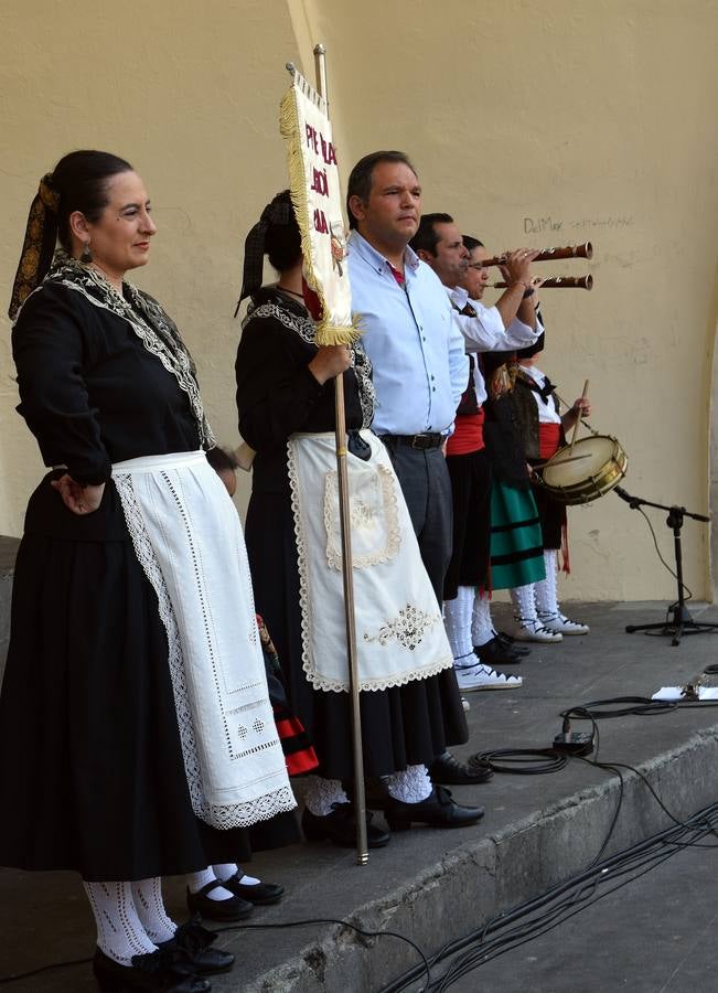 Festival floclórico infantil en El Espolón