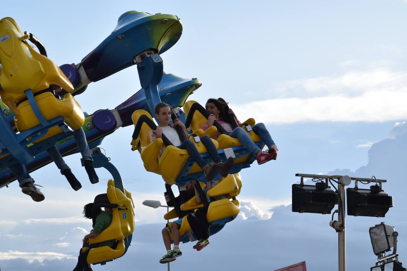 Risas y adrenalina en las barracas