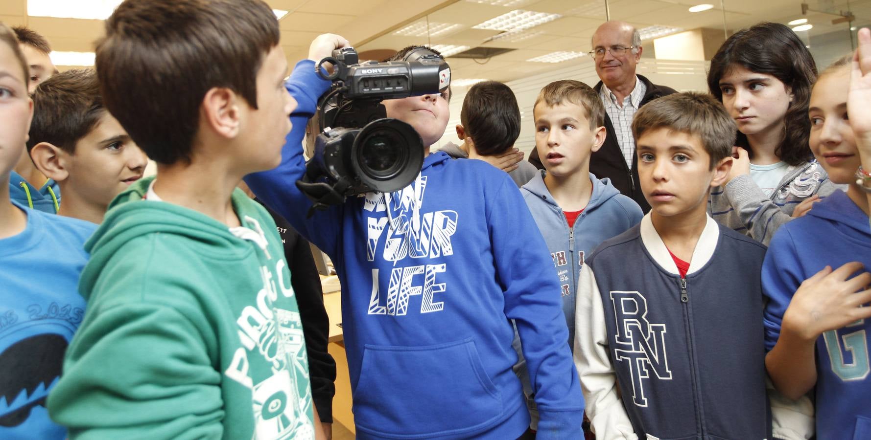 Los alumnos de 6º A del Colegio Las Gaunas de Logroño visita la multimedia de Diario LA RIOJA