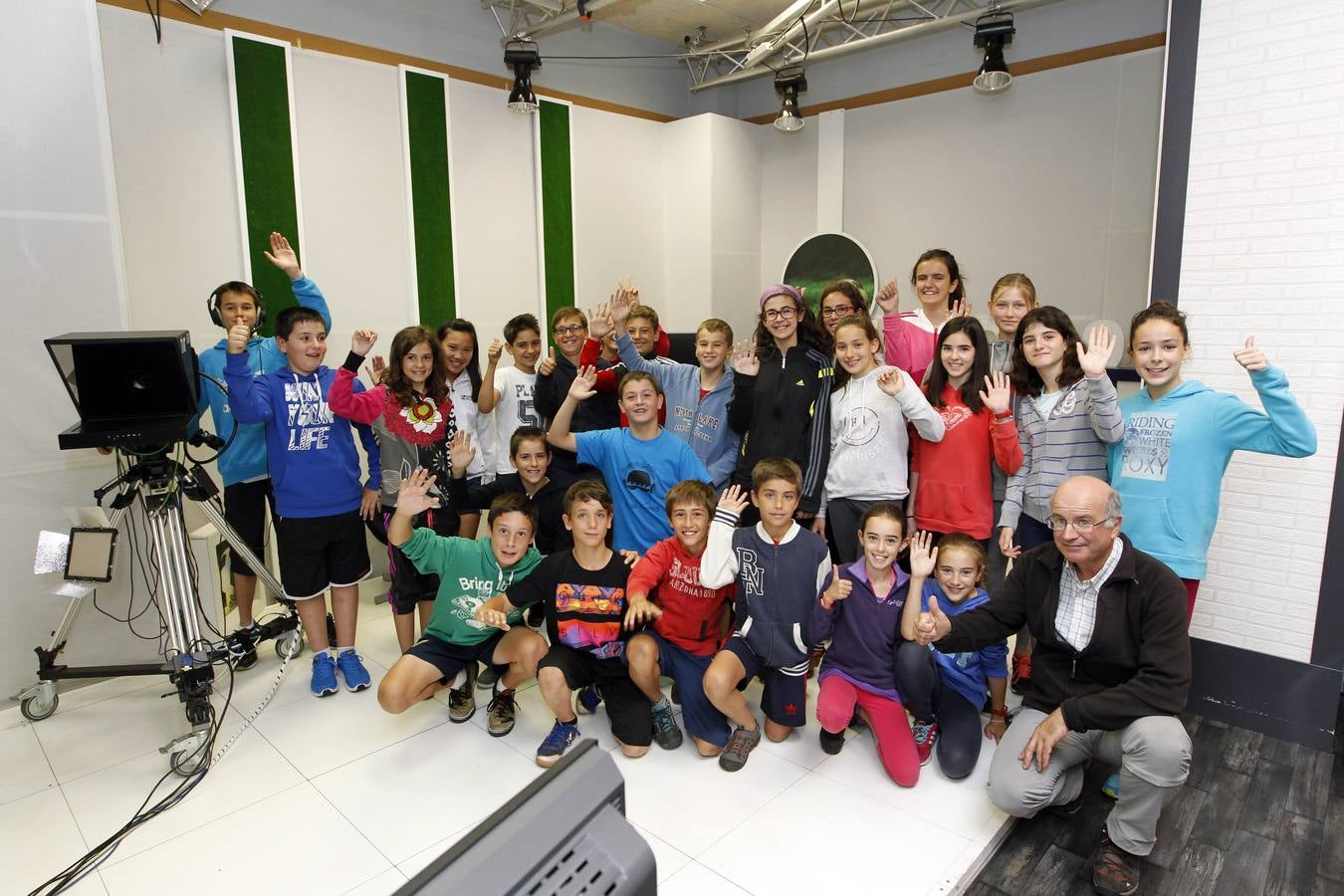 Los alumnos de 6º A del Colegio Las Gaunas de Logroño visita la multimedia de Diario LA RIOJA