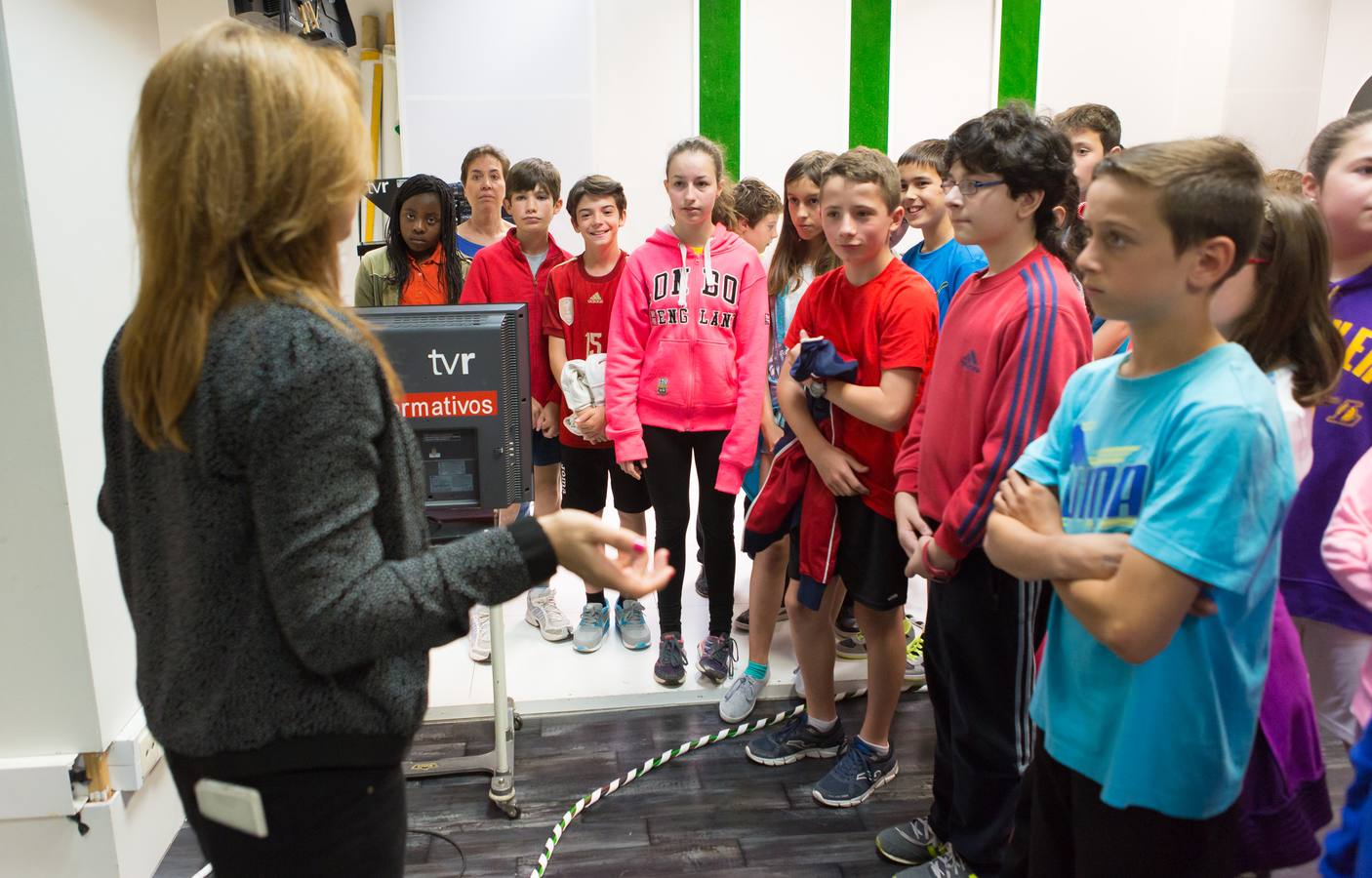 Los alumnos de 6º B del colegio Las Gaunas de Logroño visitan la multimedia de Diario LA RIOJA