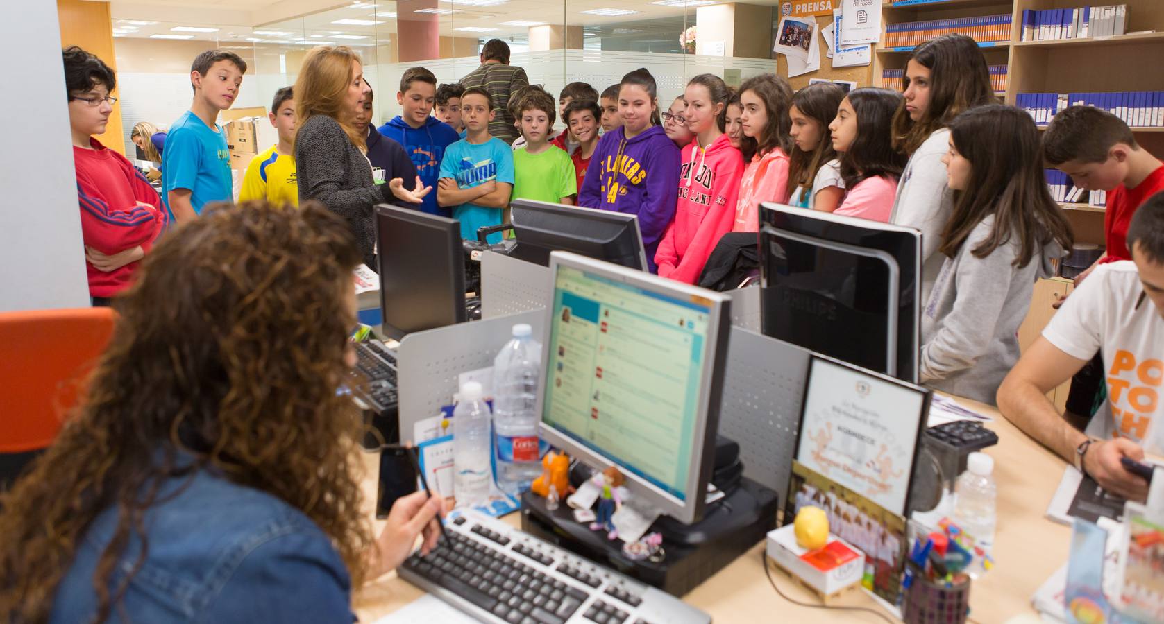 Los alumnos de 6º B del colegio Las Gaunas de Logroño visitan la multimedia de Diario LA RIOJA