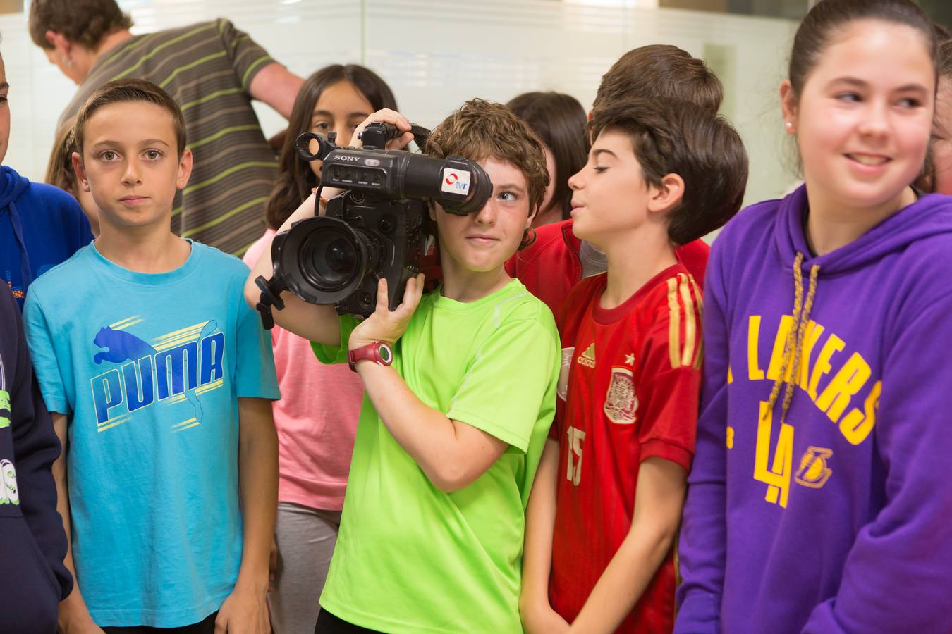 Los alumnos de 6º B del colegio Las Gaunas de Logroño visitan la multimedia de Diario LA RIOJA