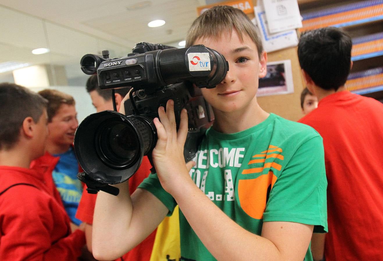 Los alumnos de 6 º C del Colegio Las Gaunas de Logroño visitan la multimedia de Diario LA RIOJA