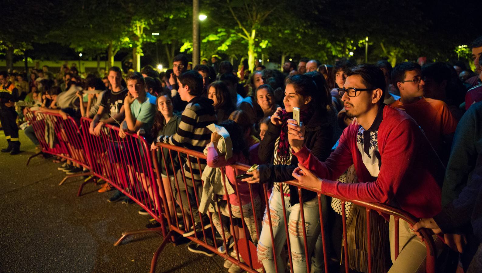 Celebración de San Juan en la logroñesa Plaza de Los Tilos