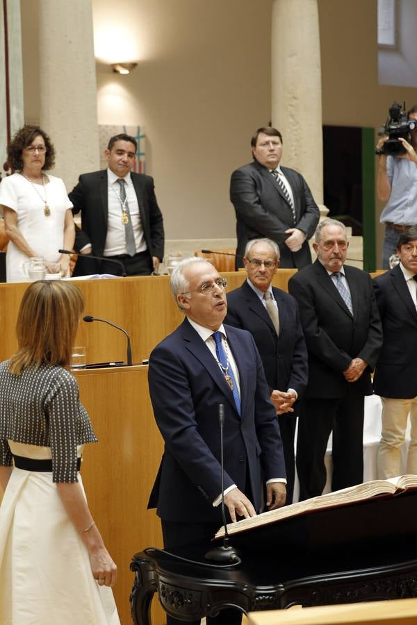 Un día histórico en el Parlamento riojano (II)