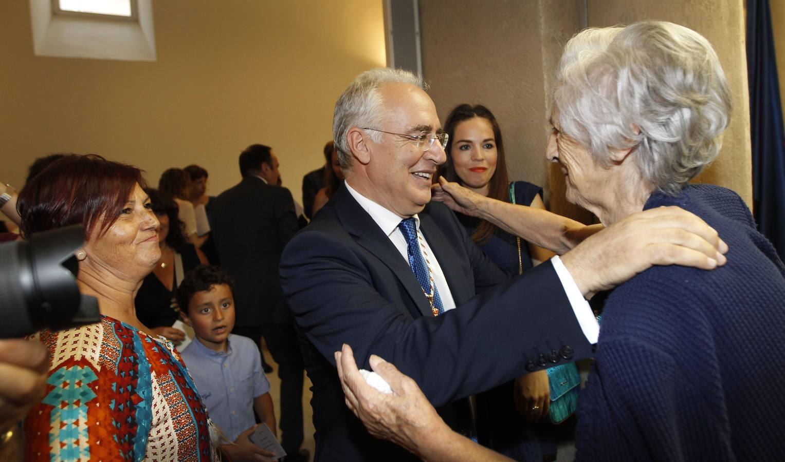 Un día histórico en el Parlamento riojano (II)