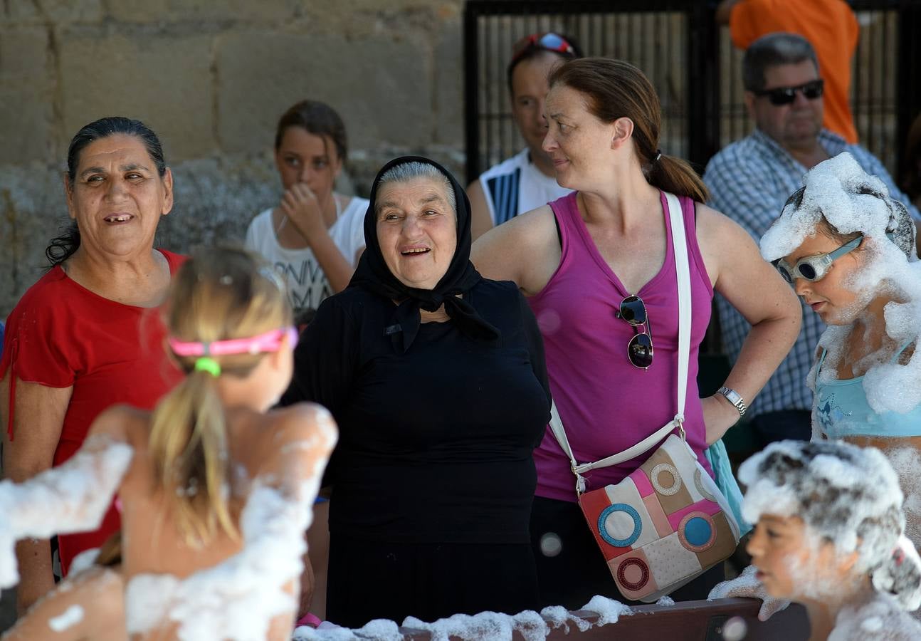 Fiesta de la espuma en El Cortijo