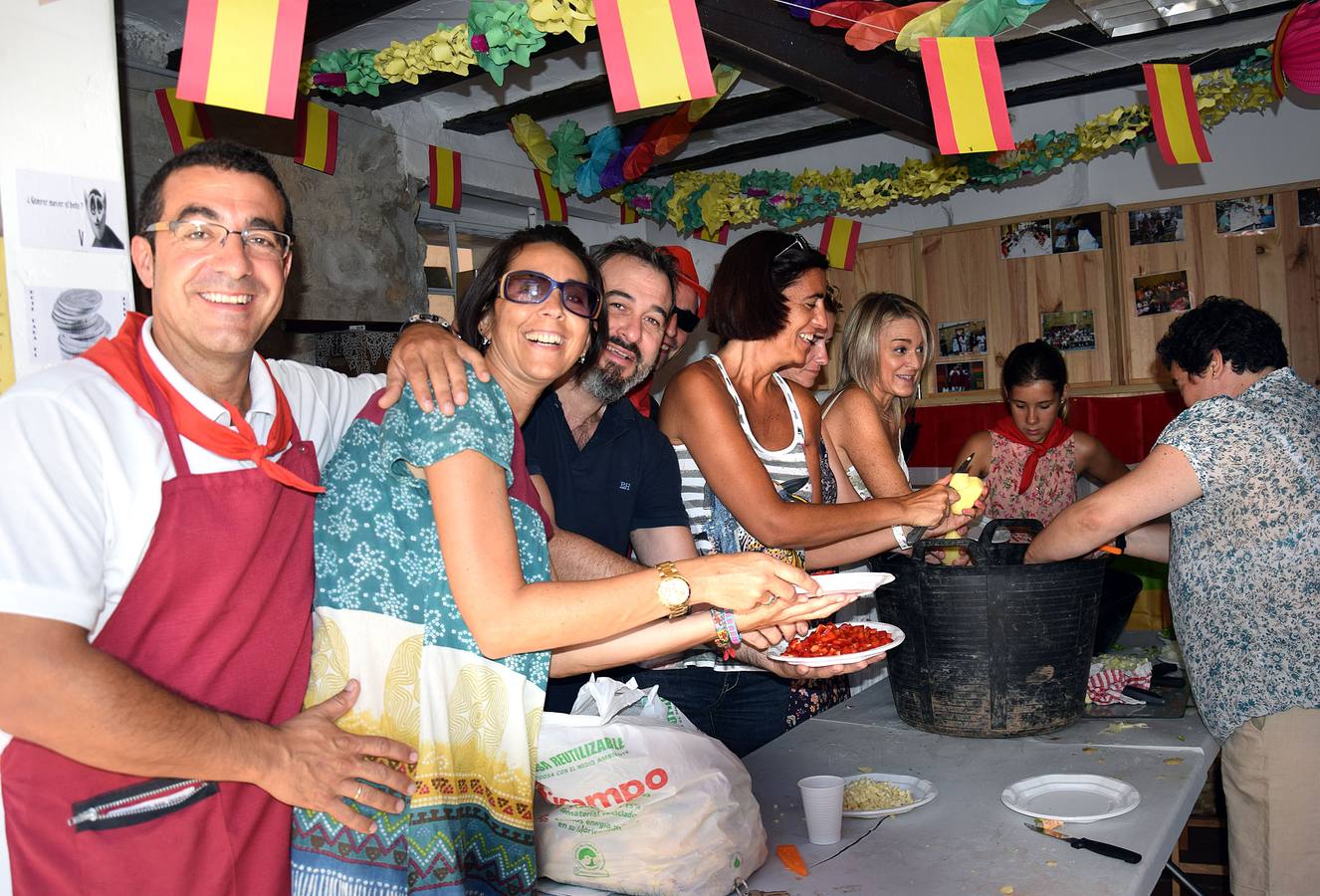 Fiesta de la espuma en El Cortijo