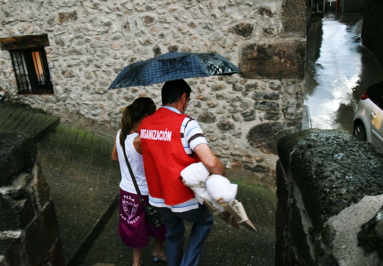 La lluvia contra los zancos