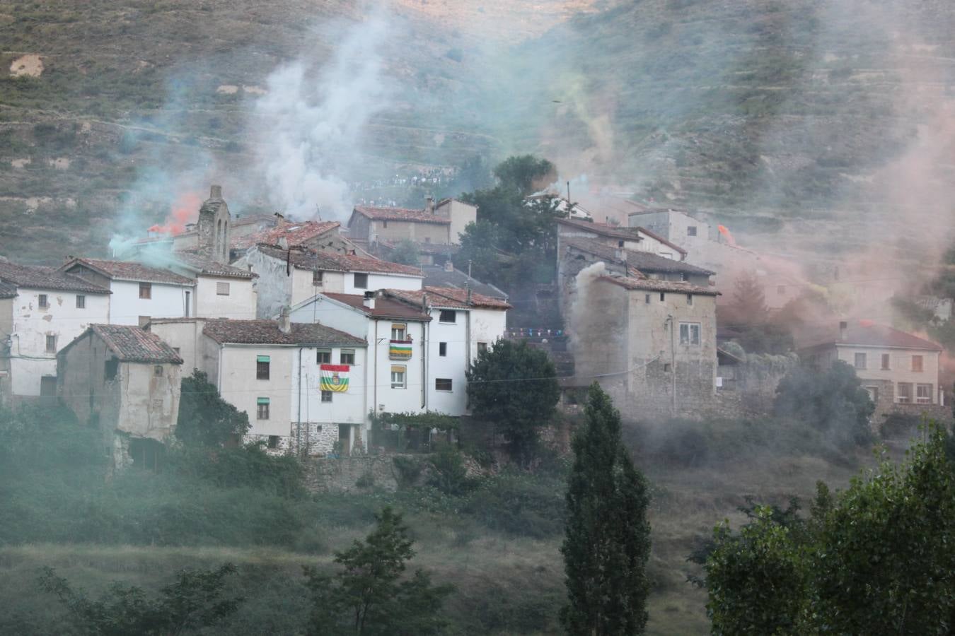 Fiesta del humo en Peroblasco