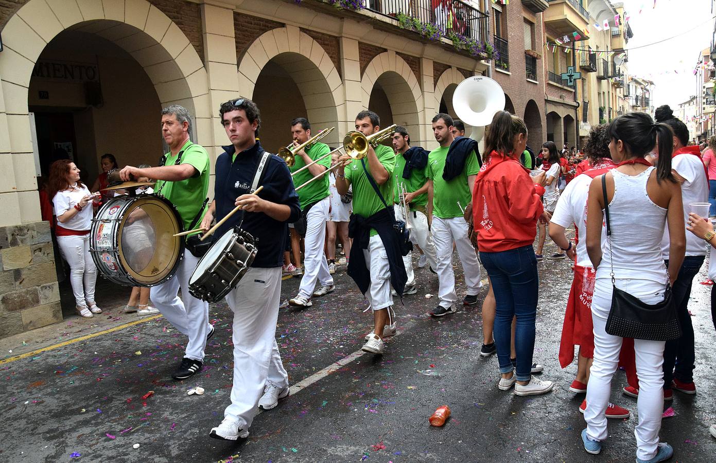 El cohete da inicio a las fiestas de Murillo