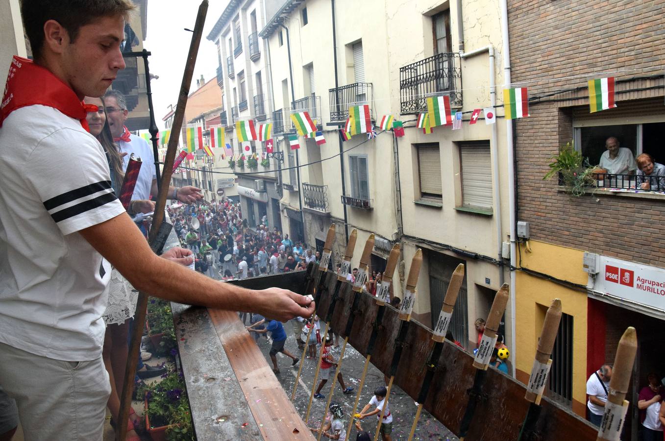 El cohete da inicio a las fiestas de Murillo