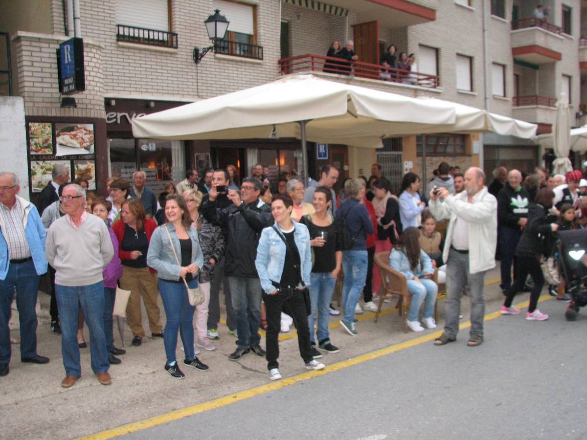 Los &#039;Cuquis&#039; organizan un desfile gay por las fiestas