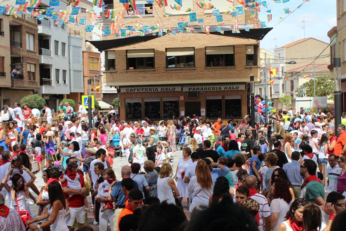 Chupinazo festivo en Rincón de Soto