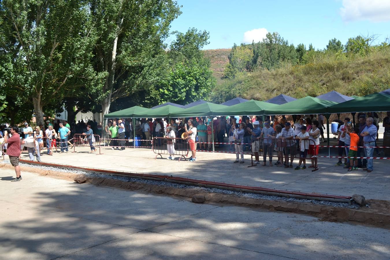 Fiesta para recordar el record Guiness del chorizo mas largo en Camprovín