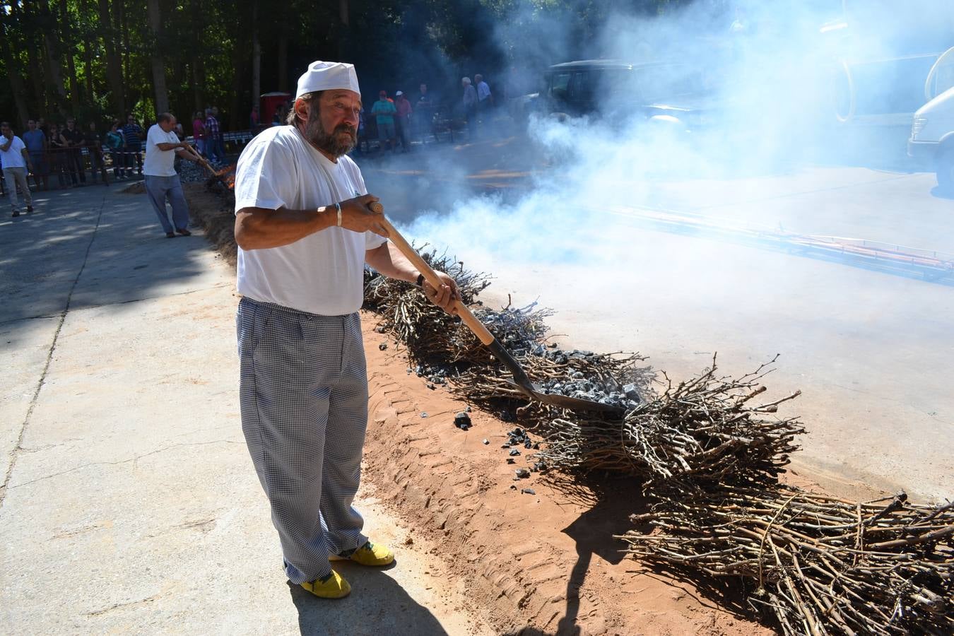 Fiesta para recordar el record Guiness del chorizo mas largo en Camprovín