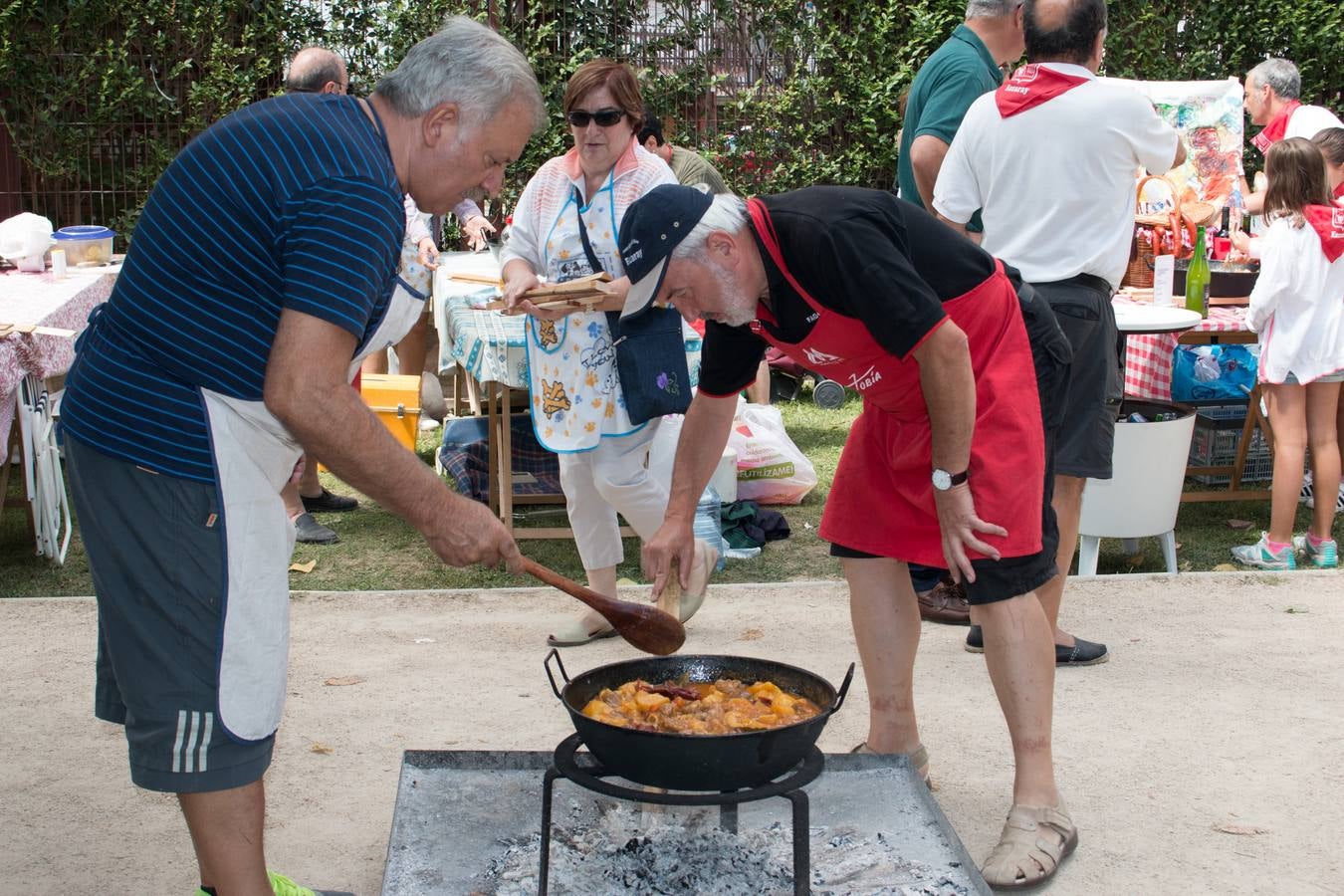 Ezcaray celebra su tradicional concurso de calderetas