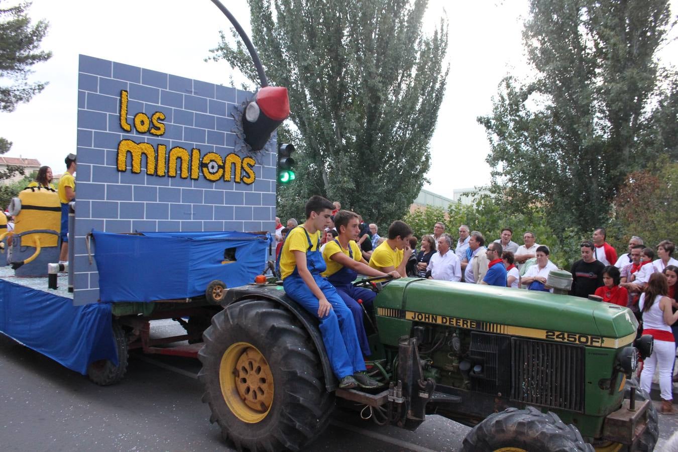 Las carrozas brillaron en Alfaro