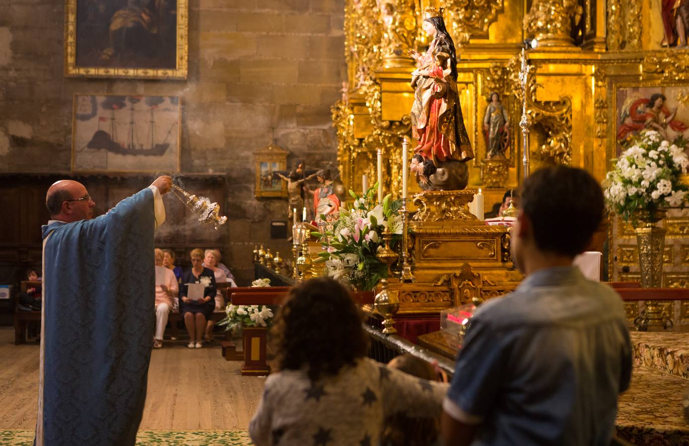 Procesión y degustaciones en Navarrete