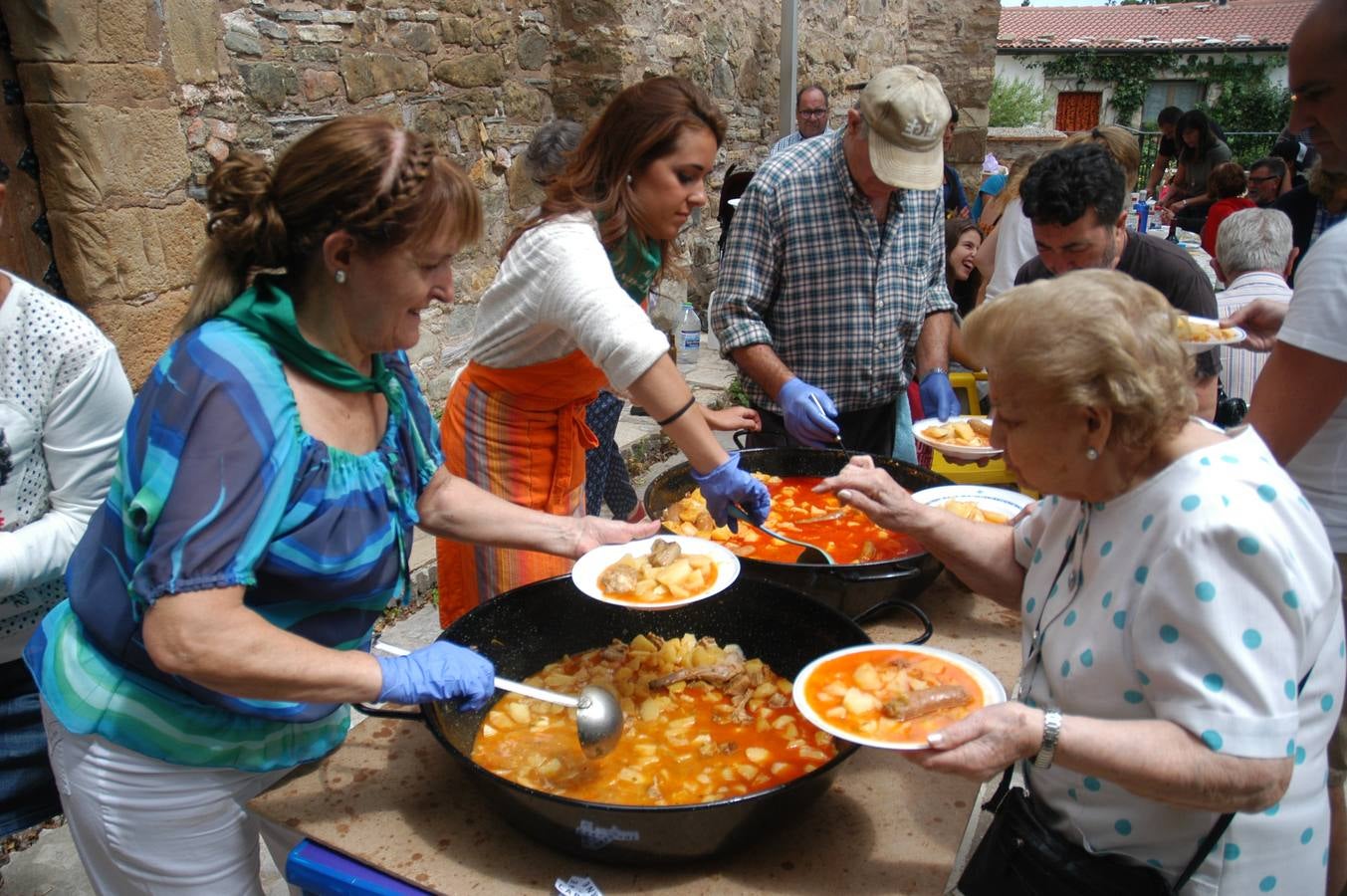 Sábado de calderetes en Navajún