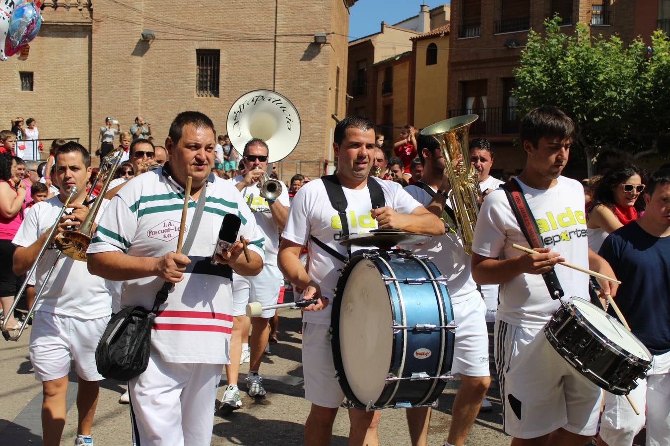 Aldeanueva tira el cohete