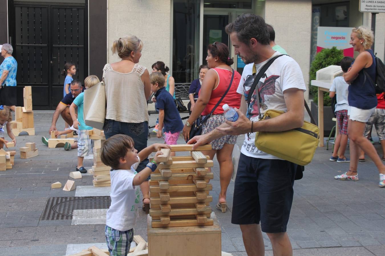 Arnedo flipa con malabares