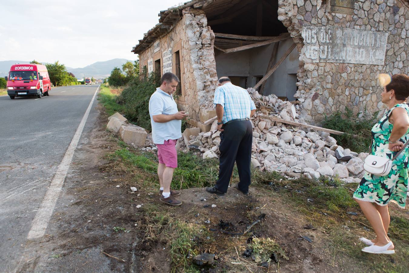 Fallece un conductor tras empotrar su vehículo contra un edificio en Baños