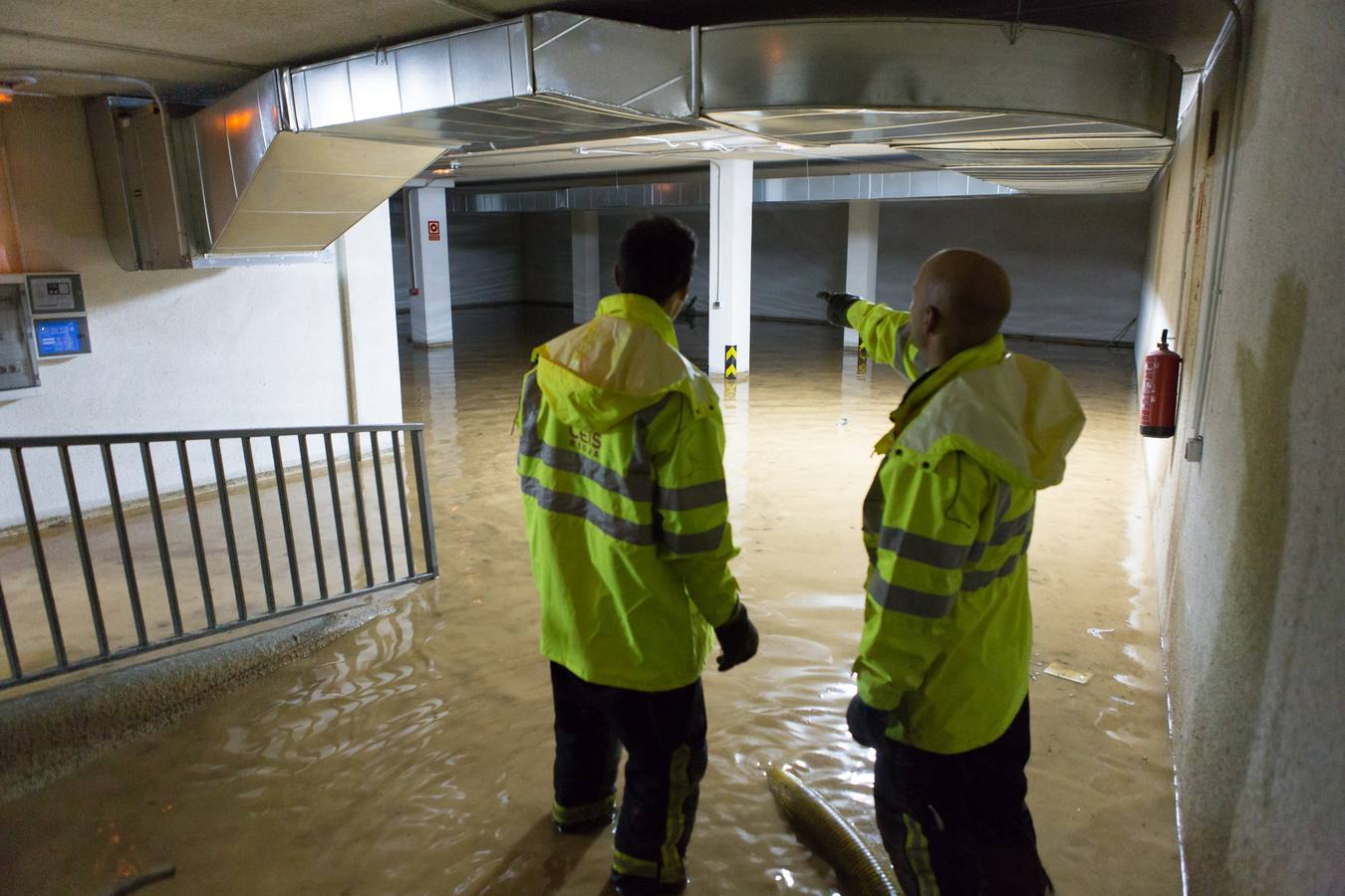 Primeras horas tras la tromba de agua de San Asensio