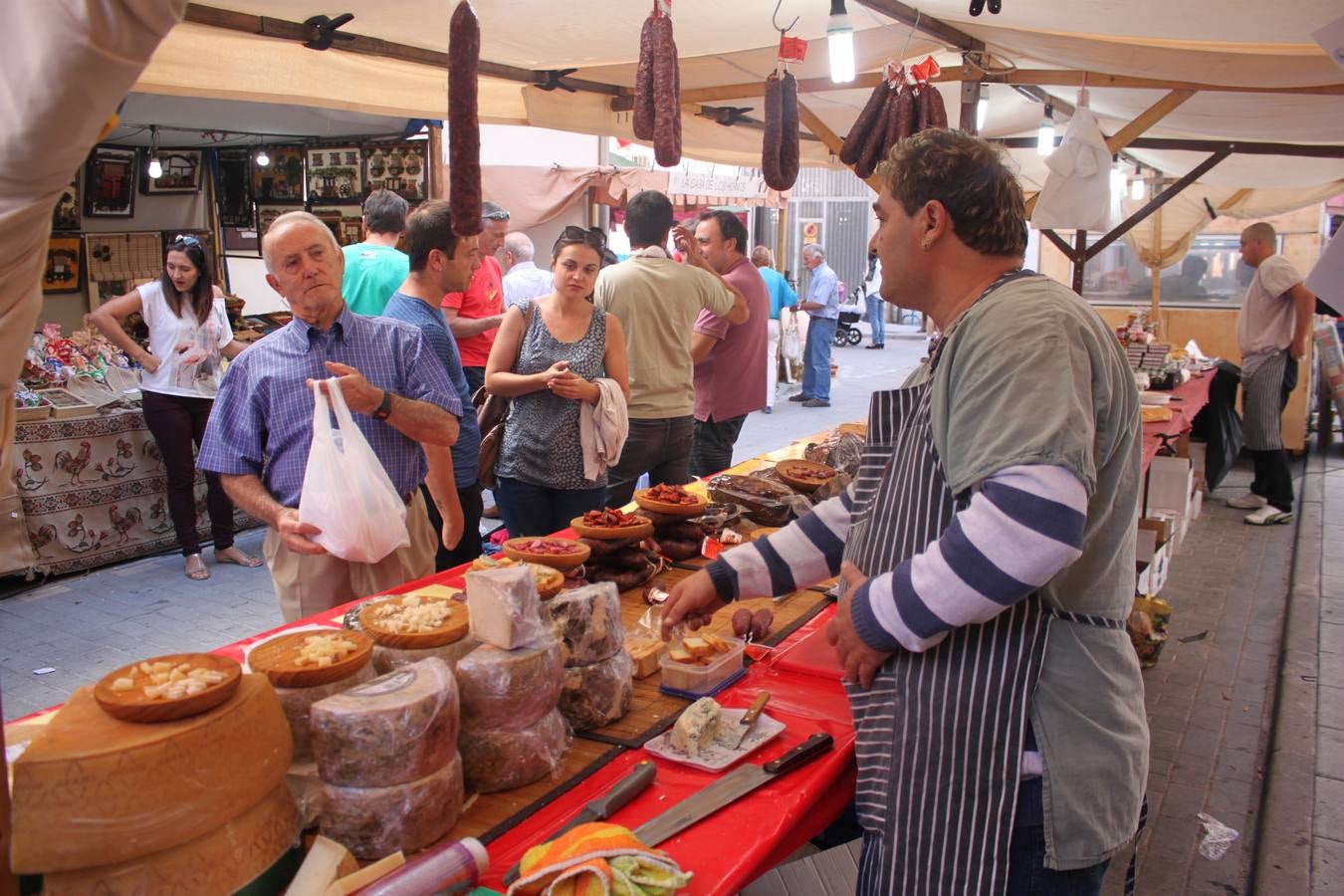 Domingo en el Mercado del Kan de Vico de Arnedo