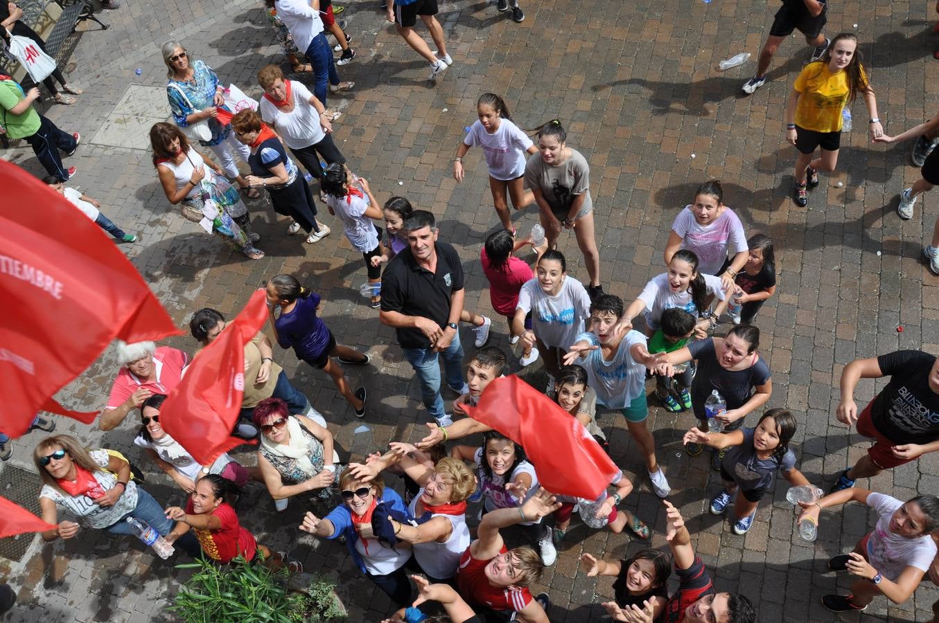 Agua para empezar las fiestas de San Vicente