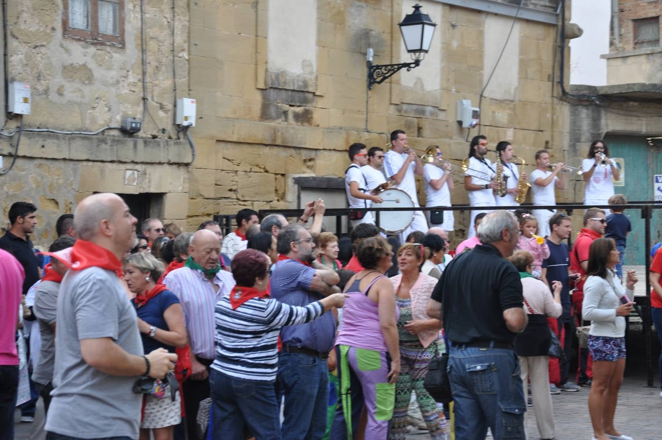 Agua para empezar las fiestas de San Vicente