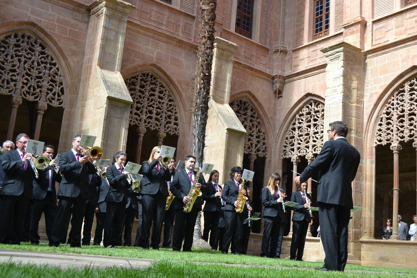 Nájera celebra el Día de Santa María La Real en sus fiestas