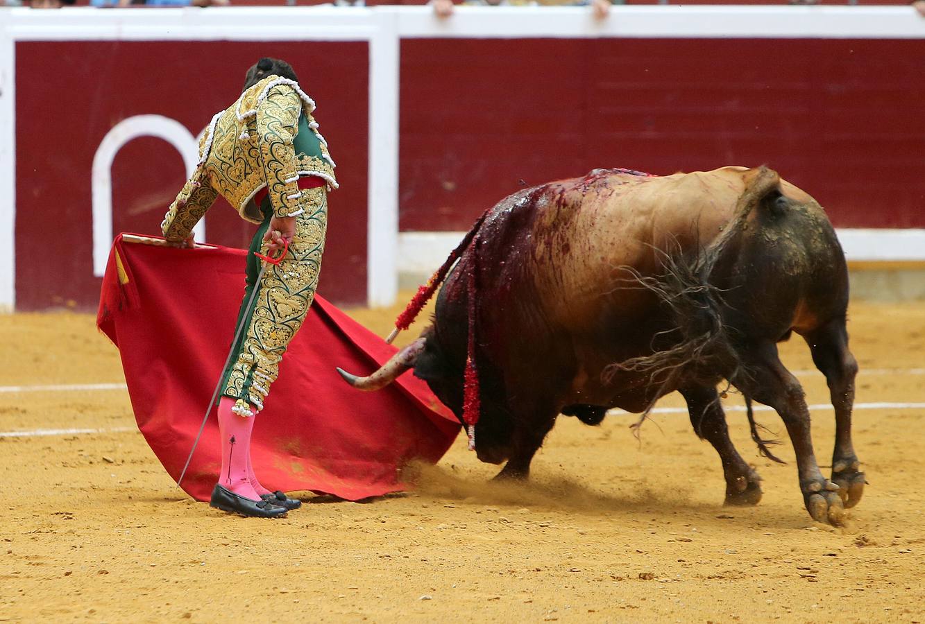 Urdiales abre la puerta grande