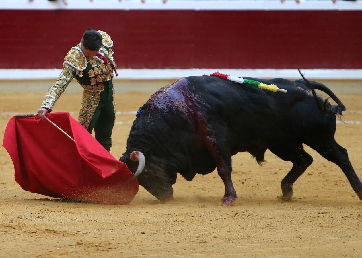 Urdiales abre la puerta grande