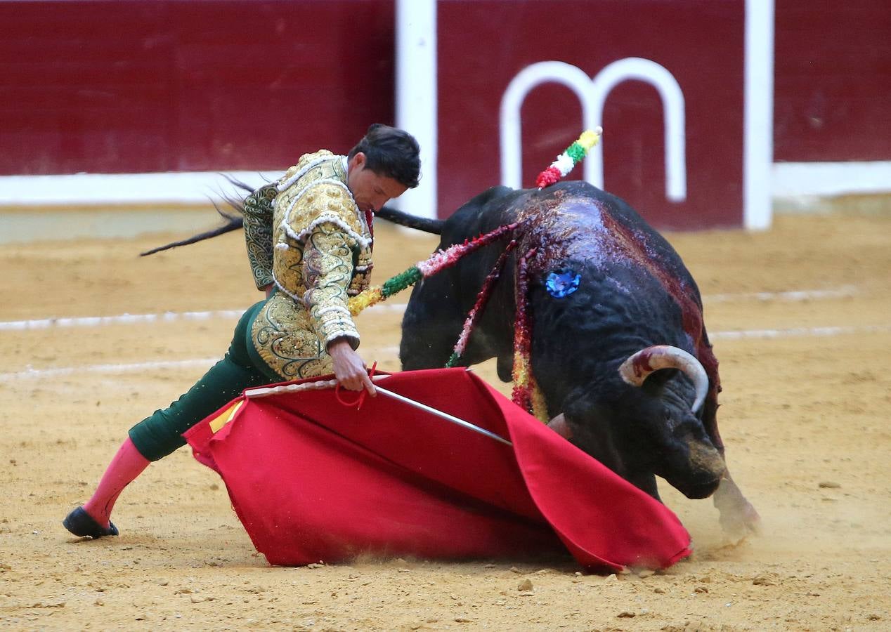 Urdiales abre la puerta grande