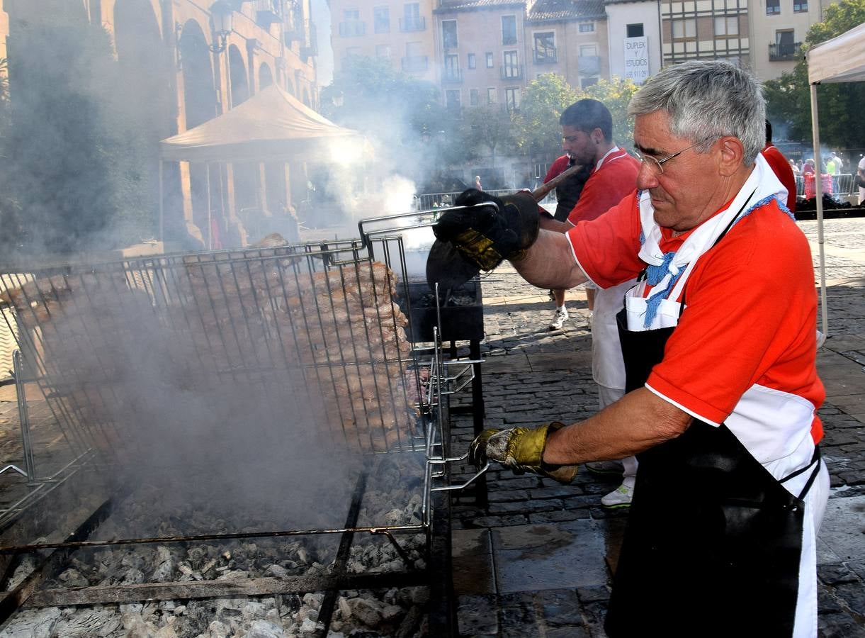 &#039;Pinchando&#039; en la Plaza del Mercado