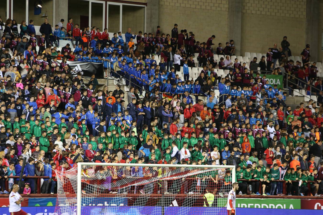 Logroño arropa a la selección en su entrenamiento en Las Gaunas