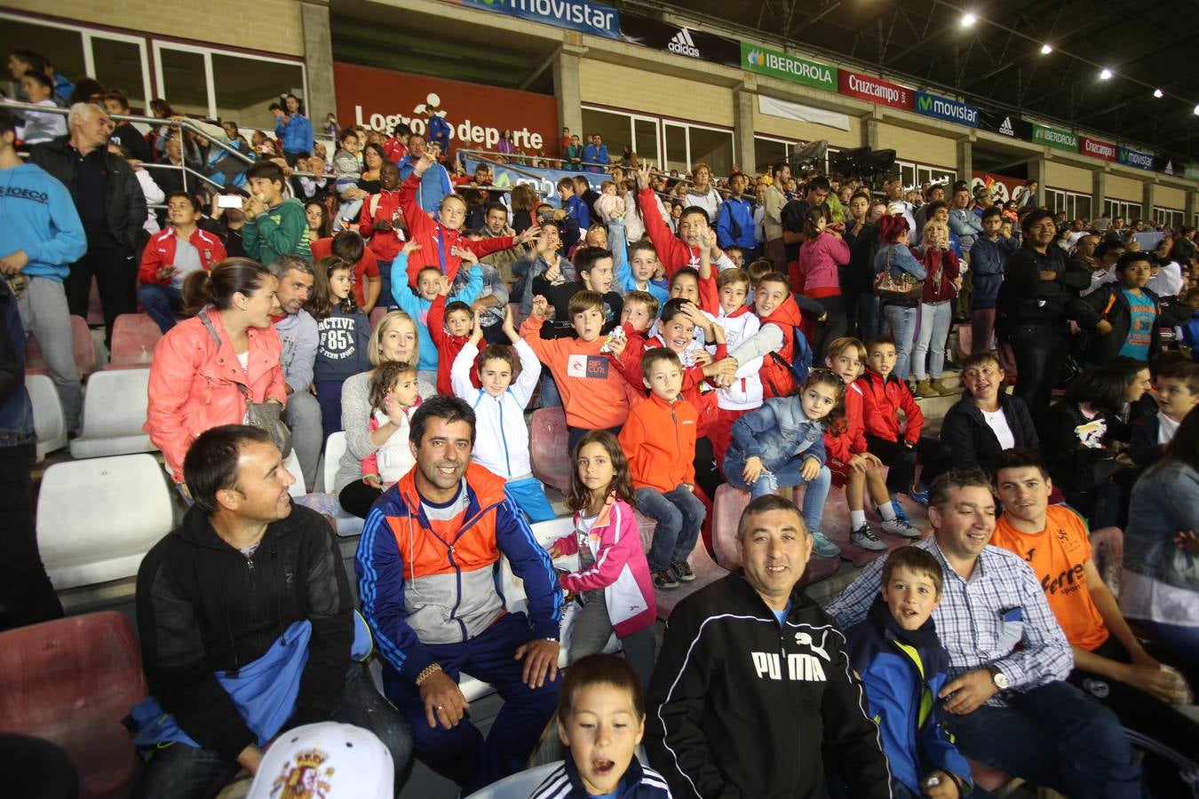 Logroño arropa a la selección en su entrenamiento en Las Gaunas