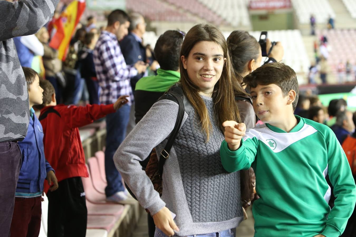 Logroño arropa a la selección en su entrenamiento en Las Gaunas