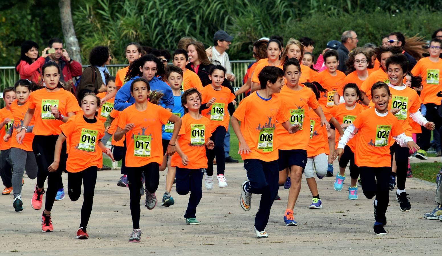 Carrera solidaria de Arfes