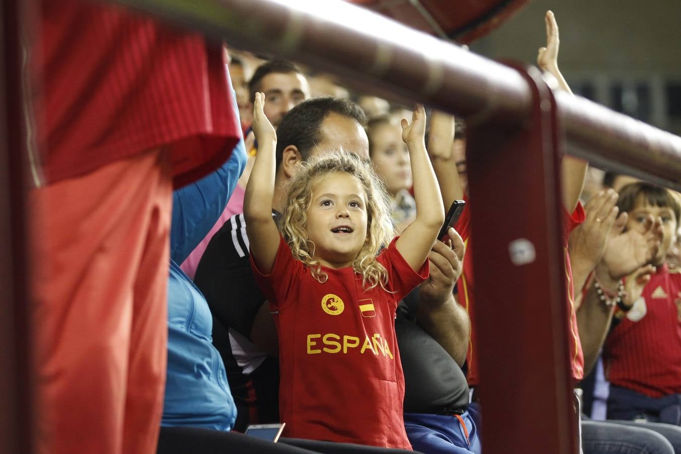 Fiesta en Las Gaunas con La Roja (I)