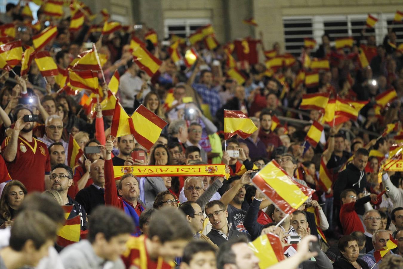 Fiesta en Las Gaunas con La Roja (I)