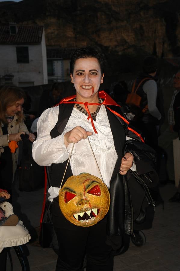 Cervera celebra el Día de las Calaveras