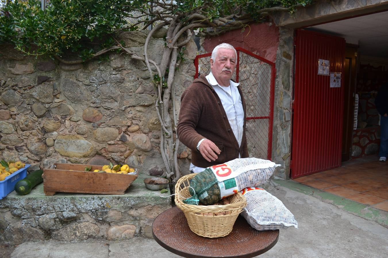 Nueces y Pedroso