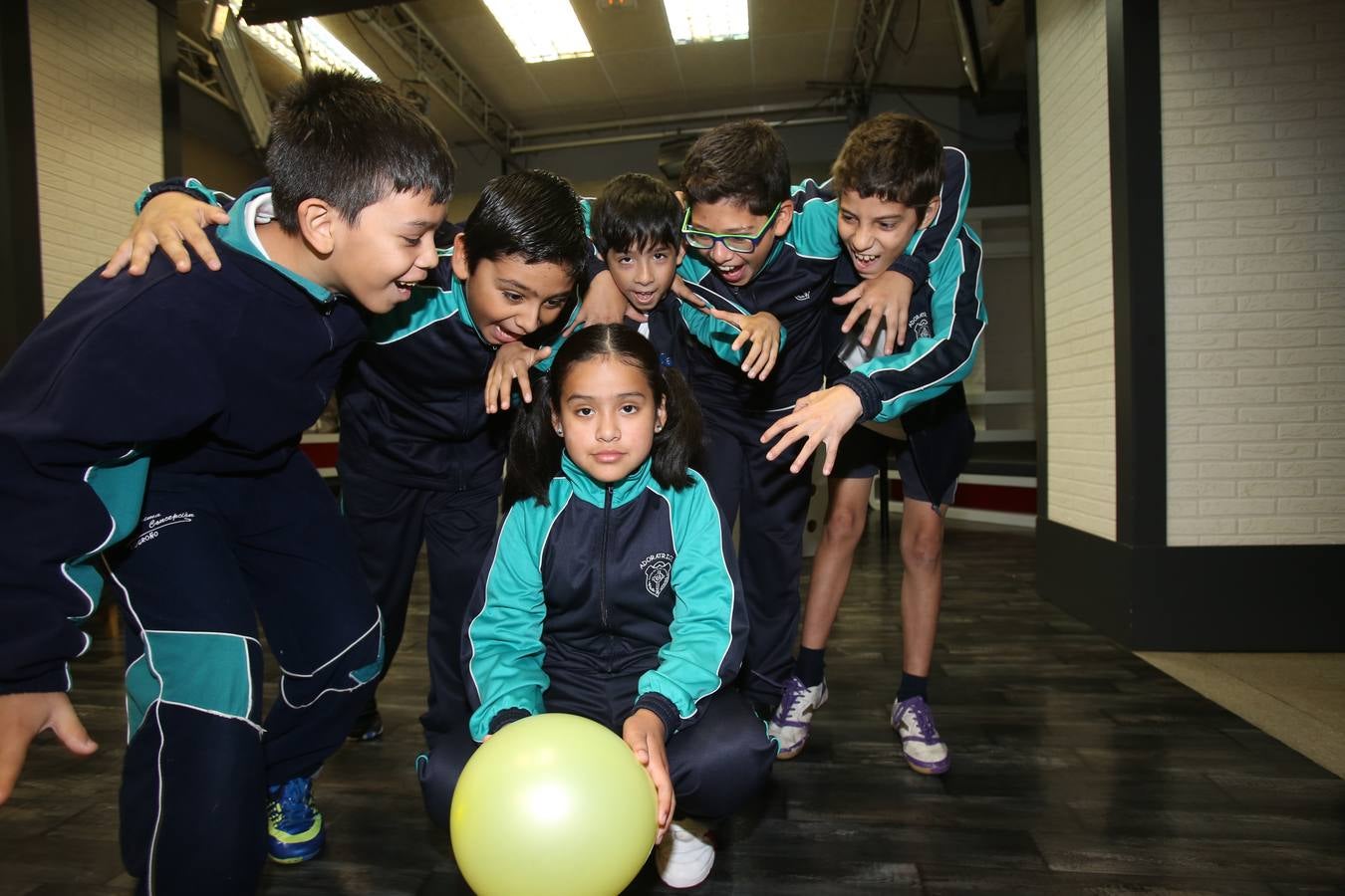 Hoy nos visitan los alumnos de 5º A de las Adoratrices