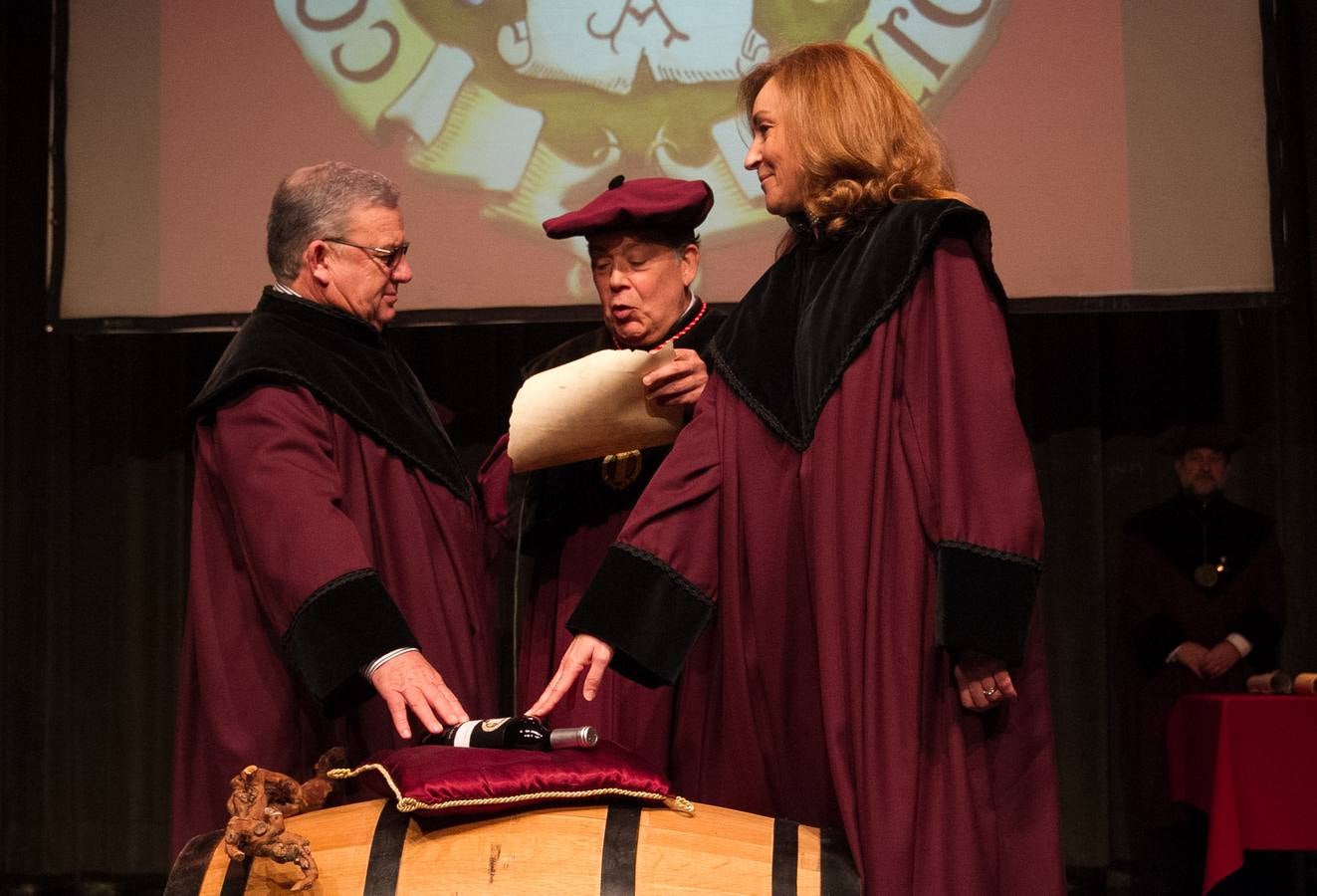 María Martín y José María Daroca, nuevos Cofrades de Mérito de la Cofradía del Vino de Rioja